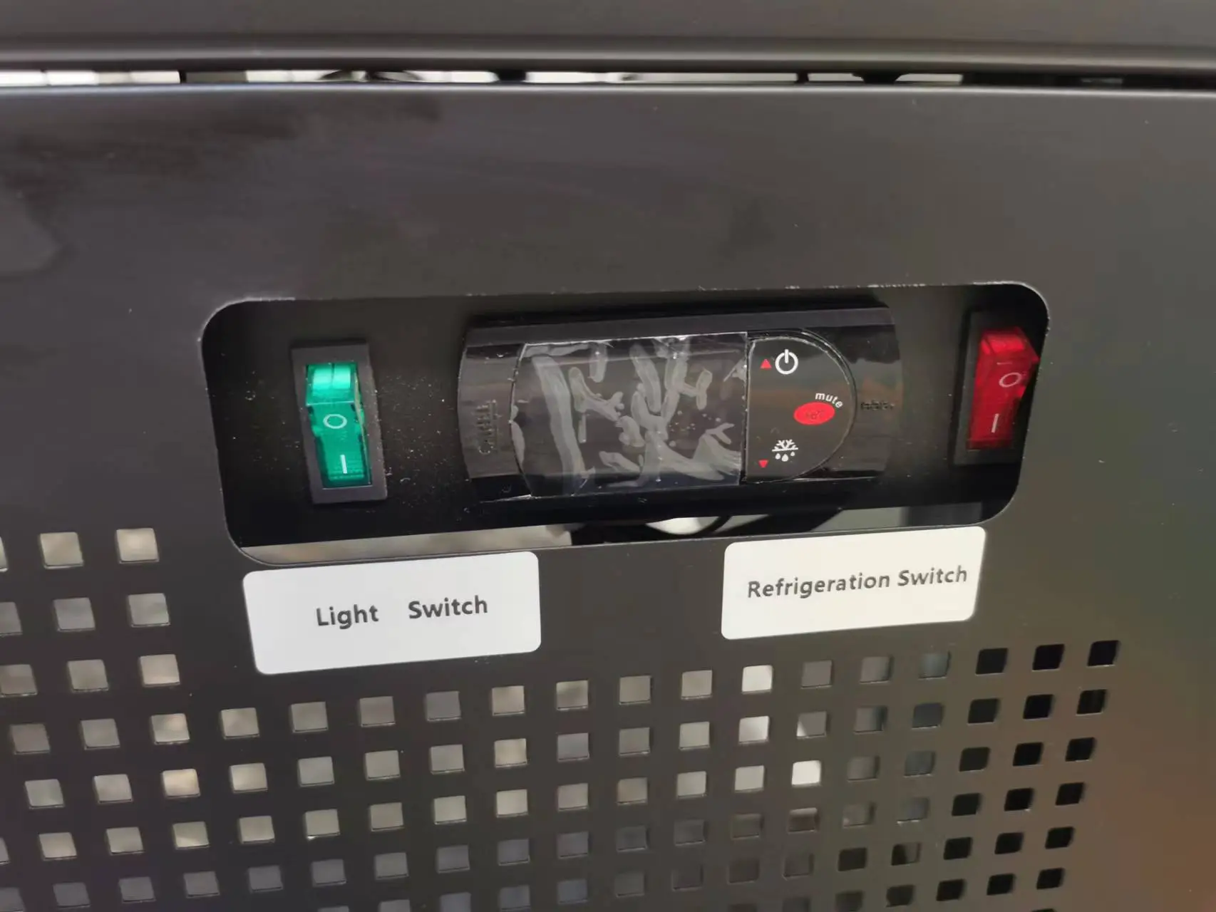 Slim Commercial Beverage Cooler Refrigerator - Image 3