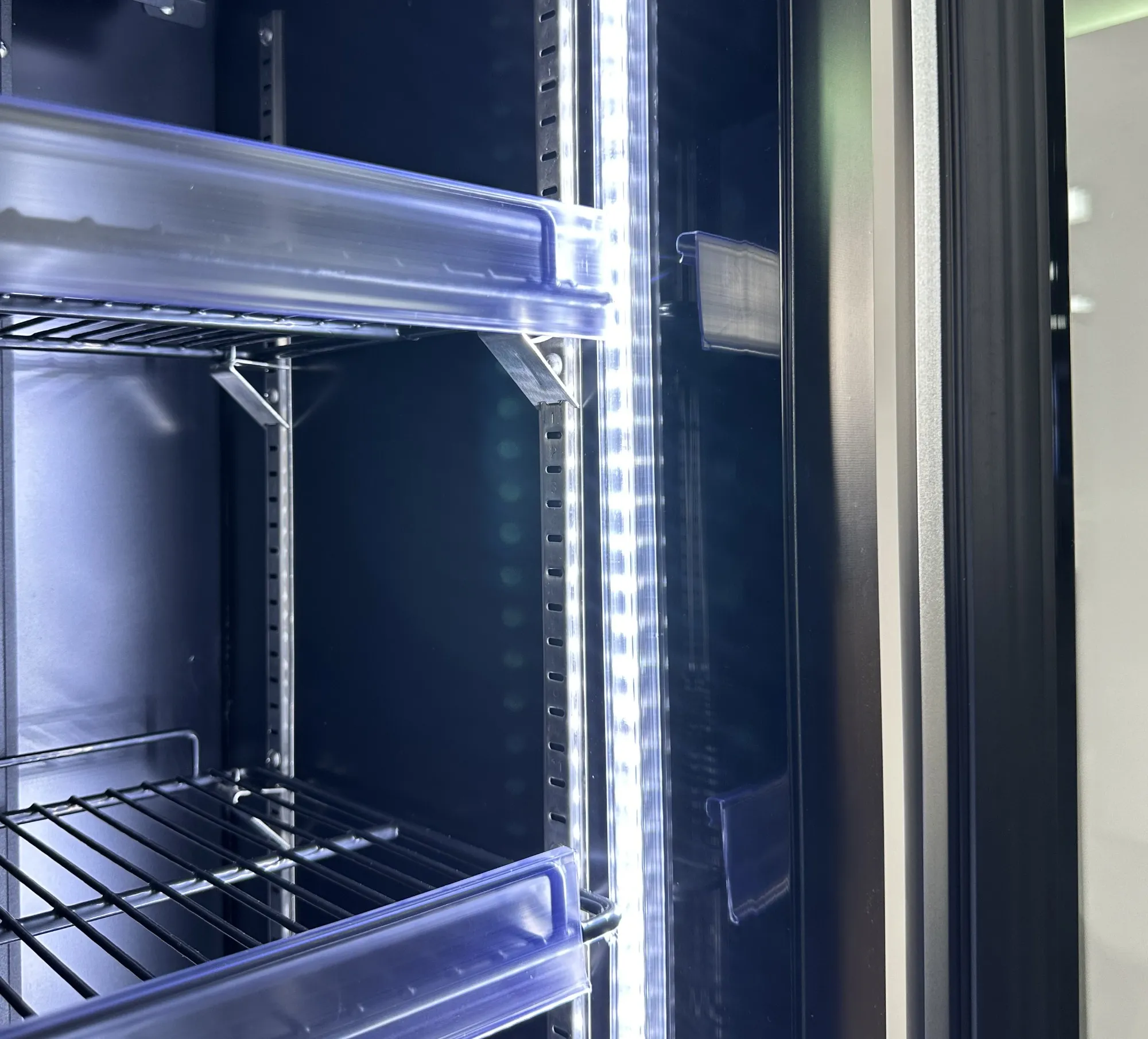 Slim Commercial Beverage Cooler Refrigerator - Image 2